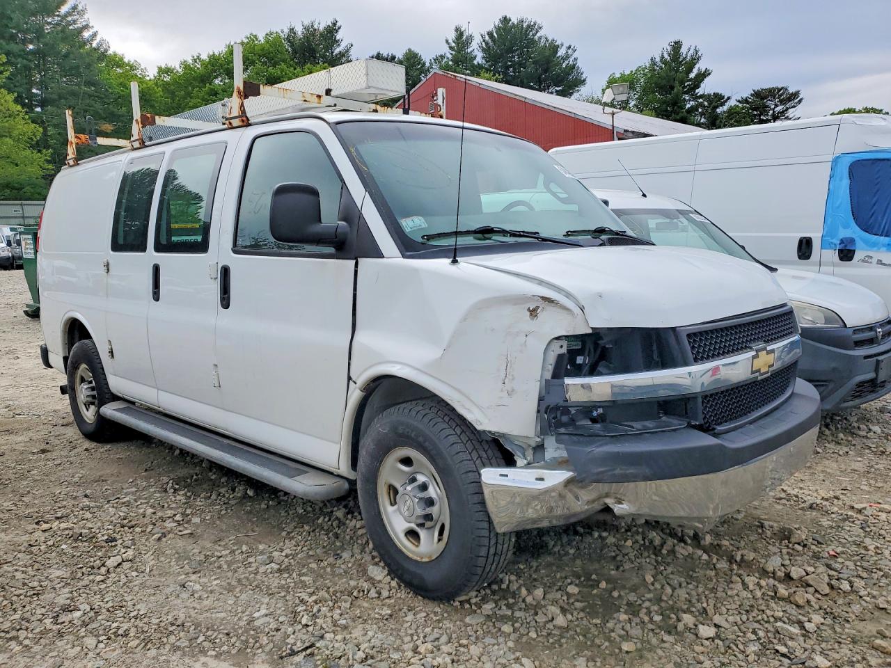 1GCWGAFGXJ1907026 · 2018 CHEVROLET EXPRESS G2500 · 4/14