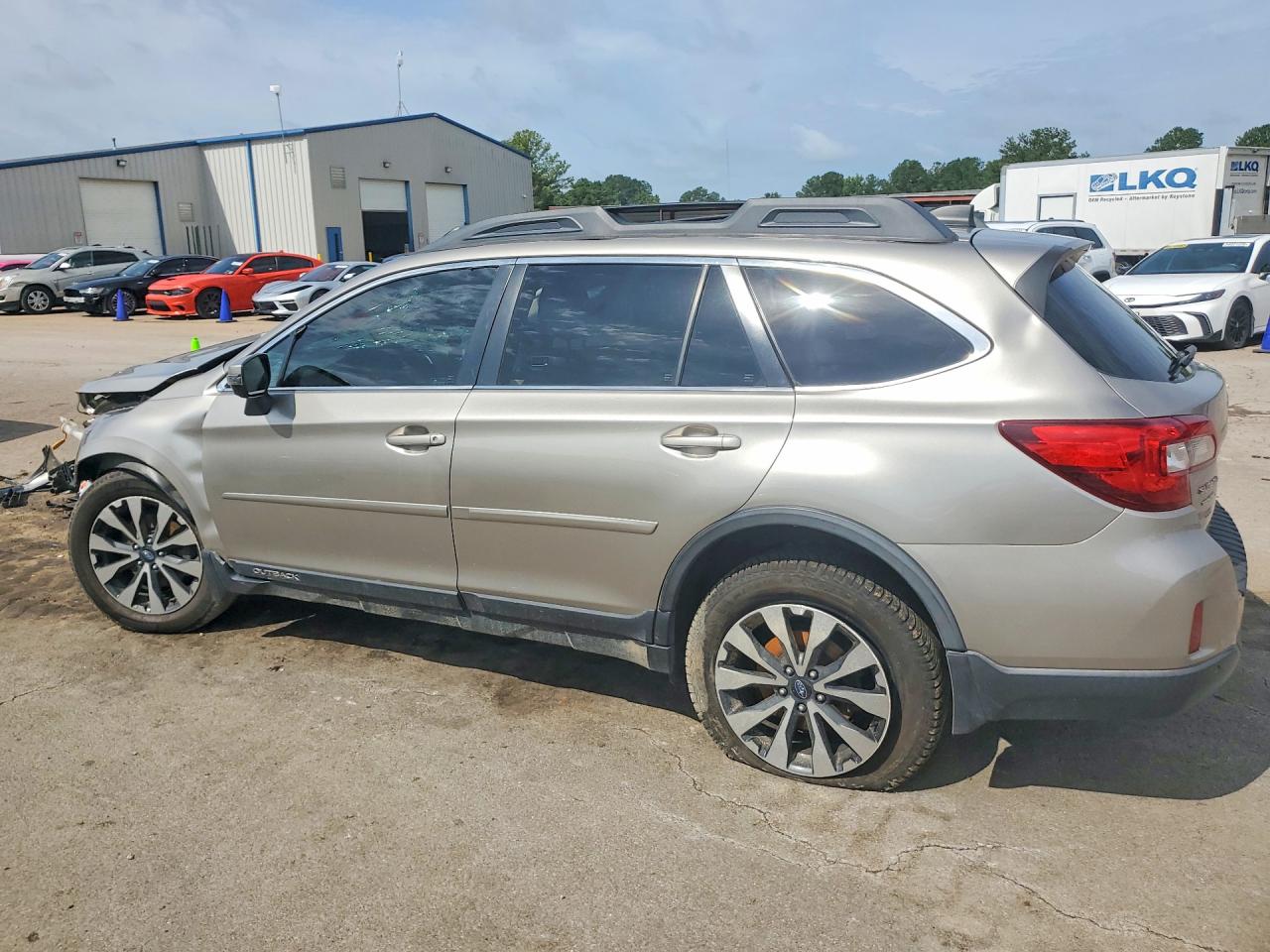 4S4BSANC3H3331012 · 2017 SUBARU OUTBACK · 2/13