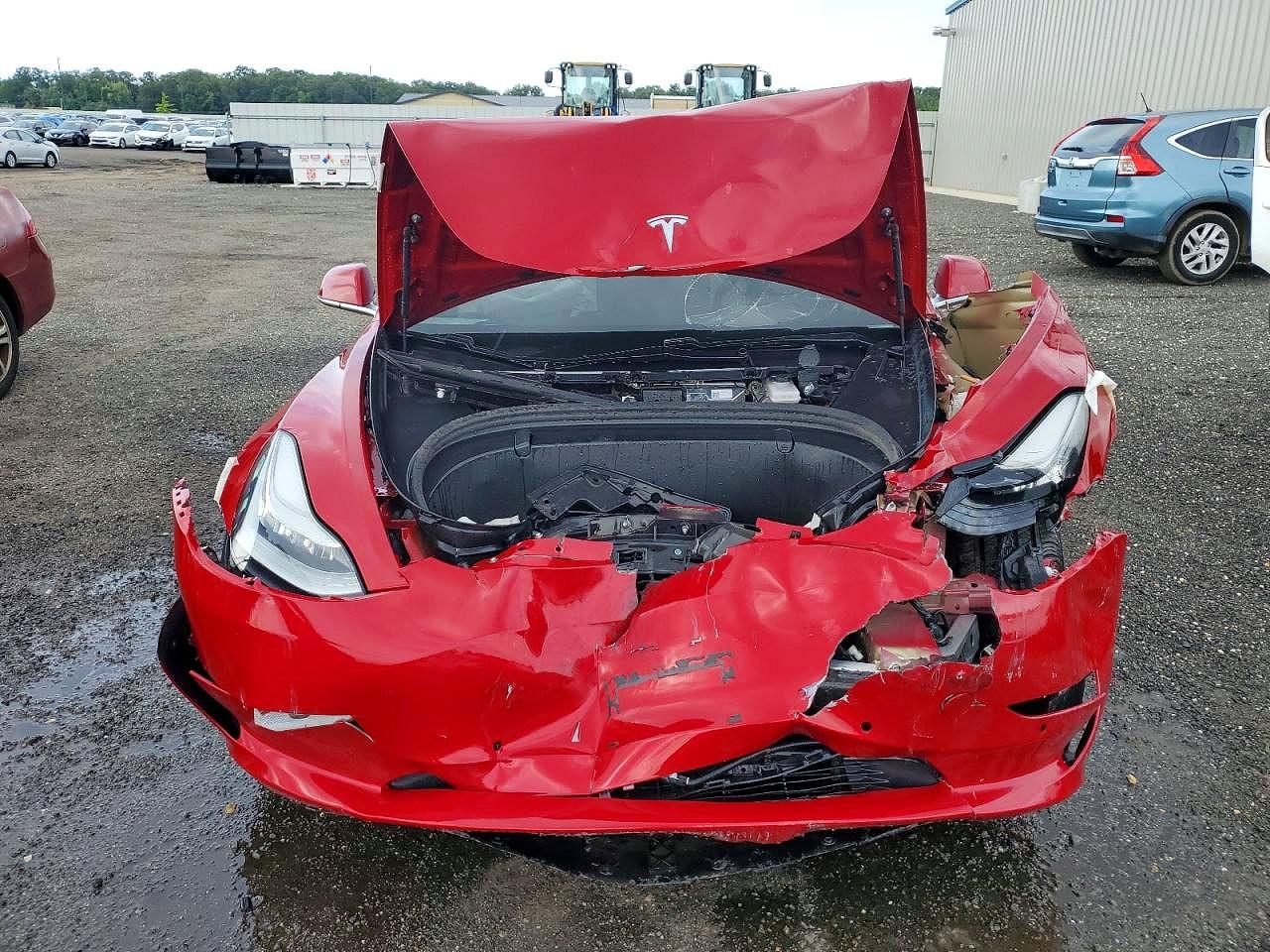 5YJ3E1EB2JF135224 · 2018 TESLA MODEL 3 · 5/12