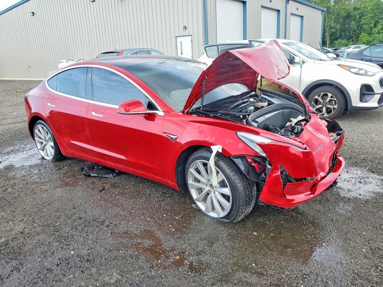 5YJ3E1EB2JF135224 · 2018 TESLA MODEL 3 · 4/12