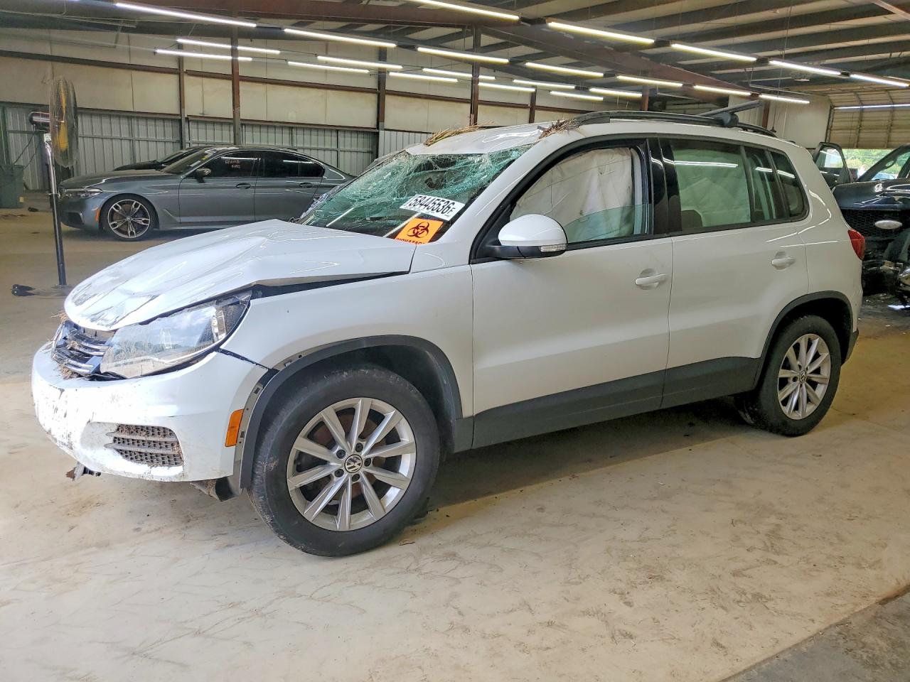 WVGBV7AX3HK052684 · 2017 VOLKSWAGEN TIGUAN