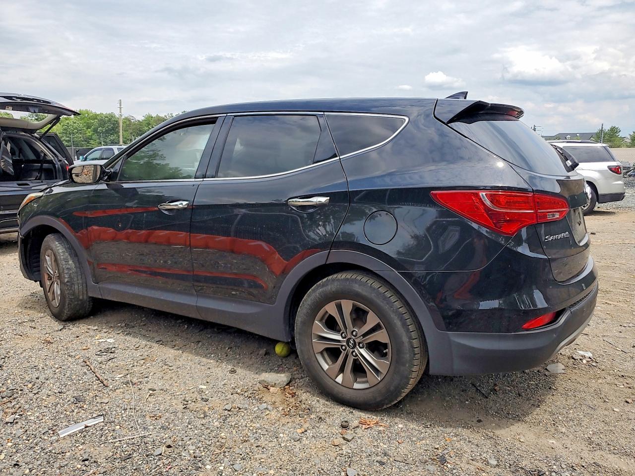 5XYZTDLB3GG349449 · 2016 HYUNDAI SANTA FE SPORT · 2/13
