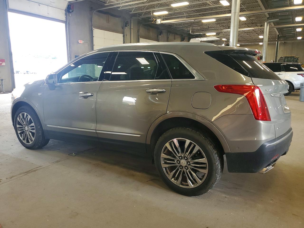 1GYKNFRS9JZ113342 · 2018 CADILLAC XT5 · 2/13