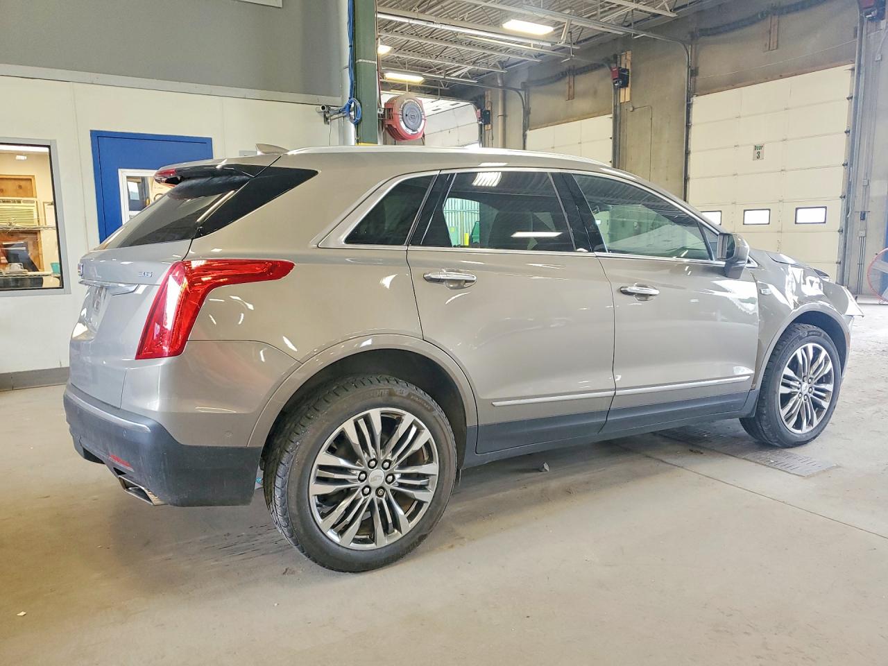 1GYKNFRS9JZ113342 · 2018 CADILLAC XT5 · 3/13