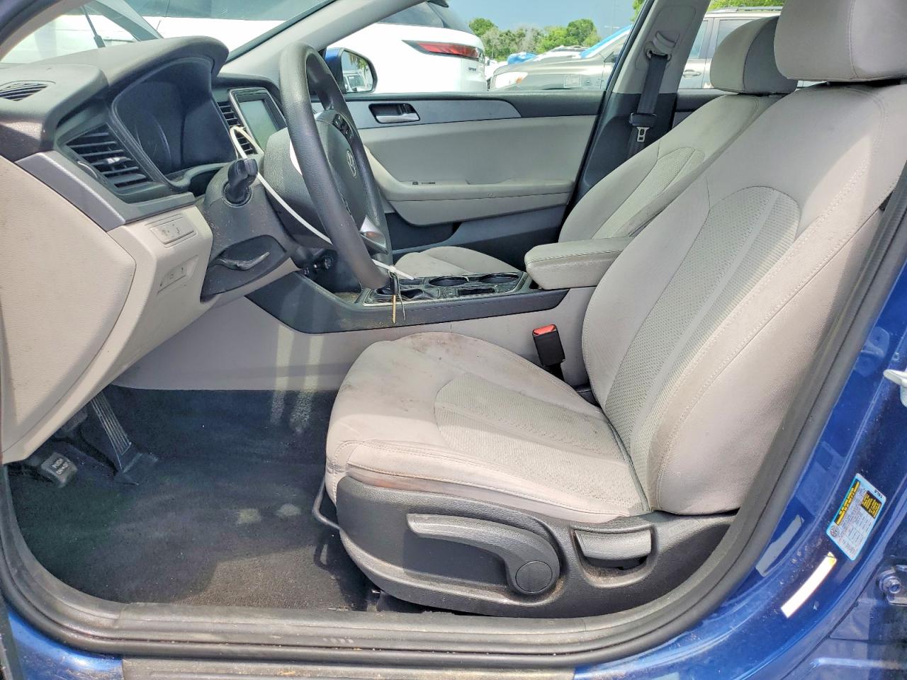 5NPE24AF0KH796958 · 2019 HYUNDAI SONATA · 7/13