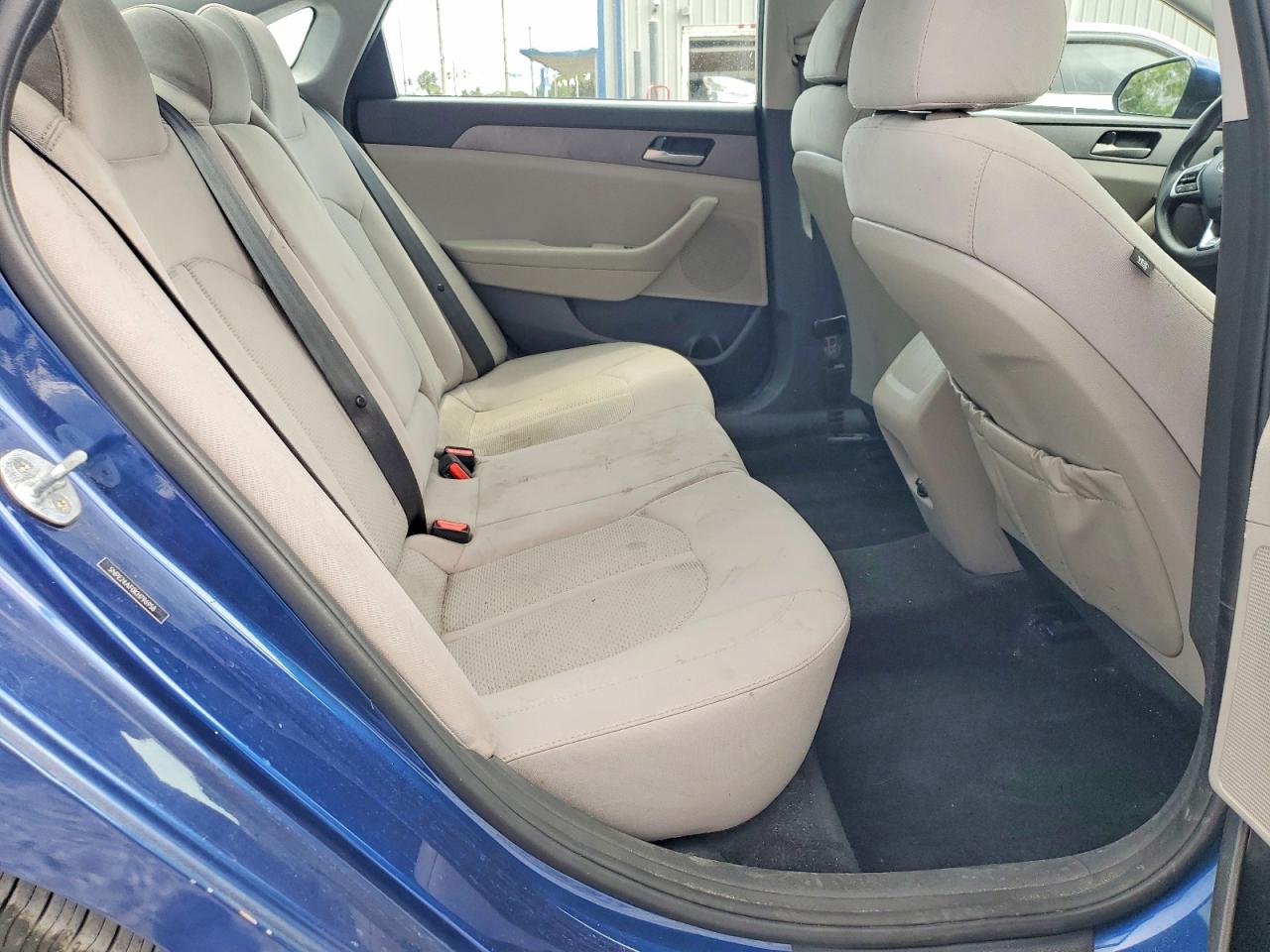 5NPE24AF0KH796958 · 2019 HYUNDAI SONATA · 10/13