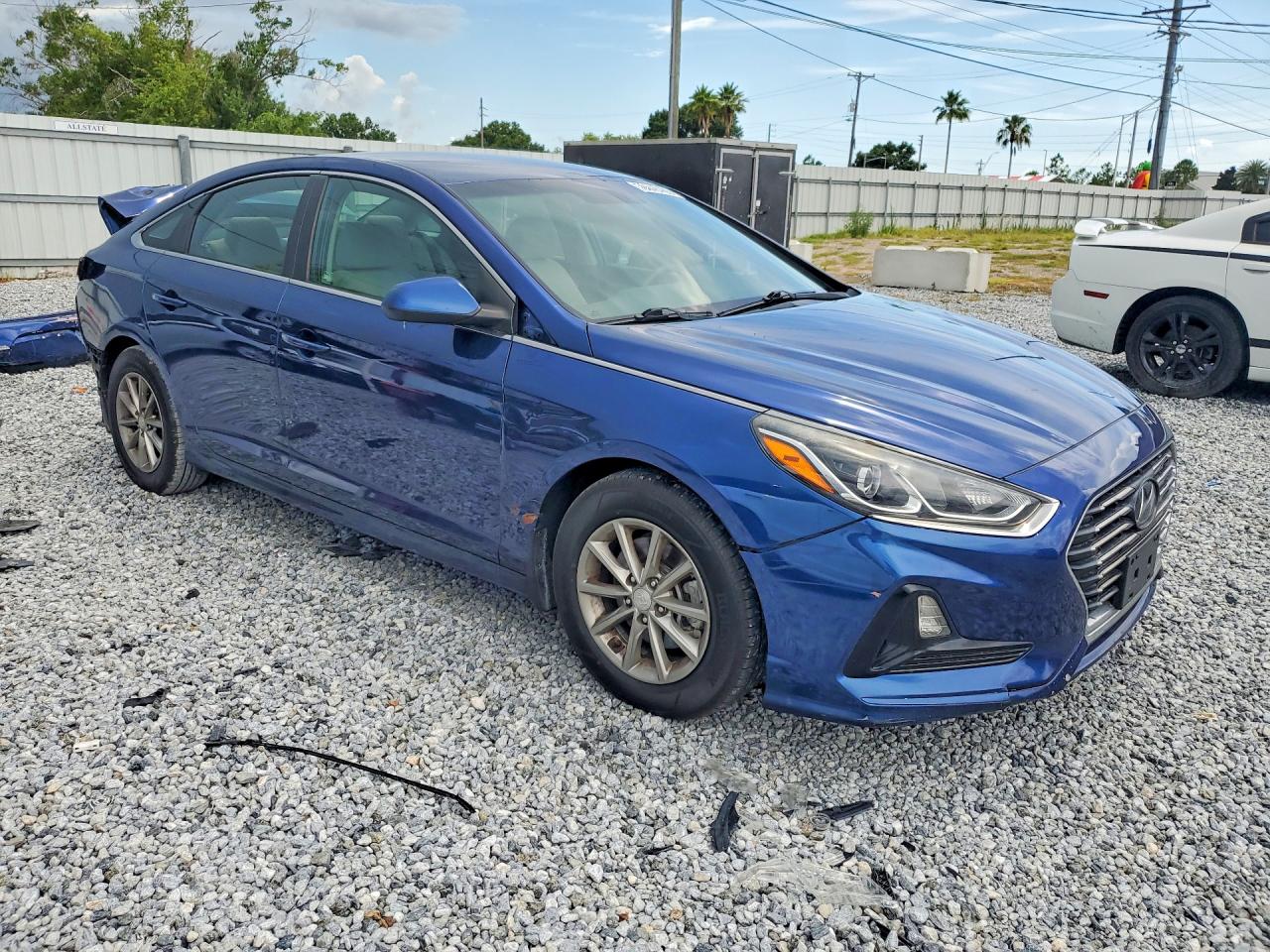 5NPE24AF0KH796958 · 2019 HYUNDAI SONATA · 4/13