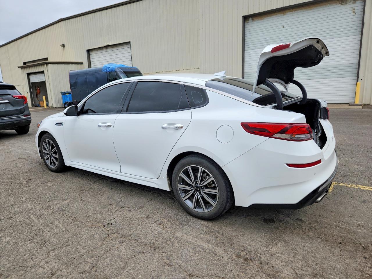 5XXGU4L14KG345967 · 2019 KIA OPTIMA · 2/12