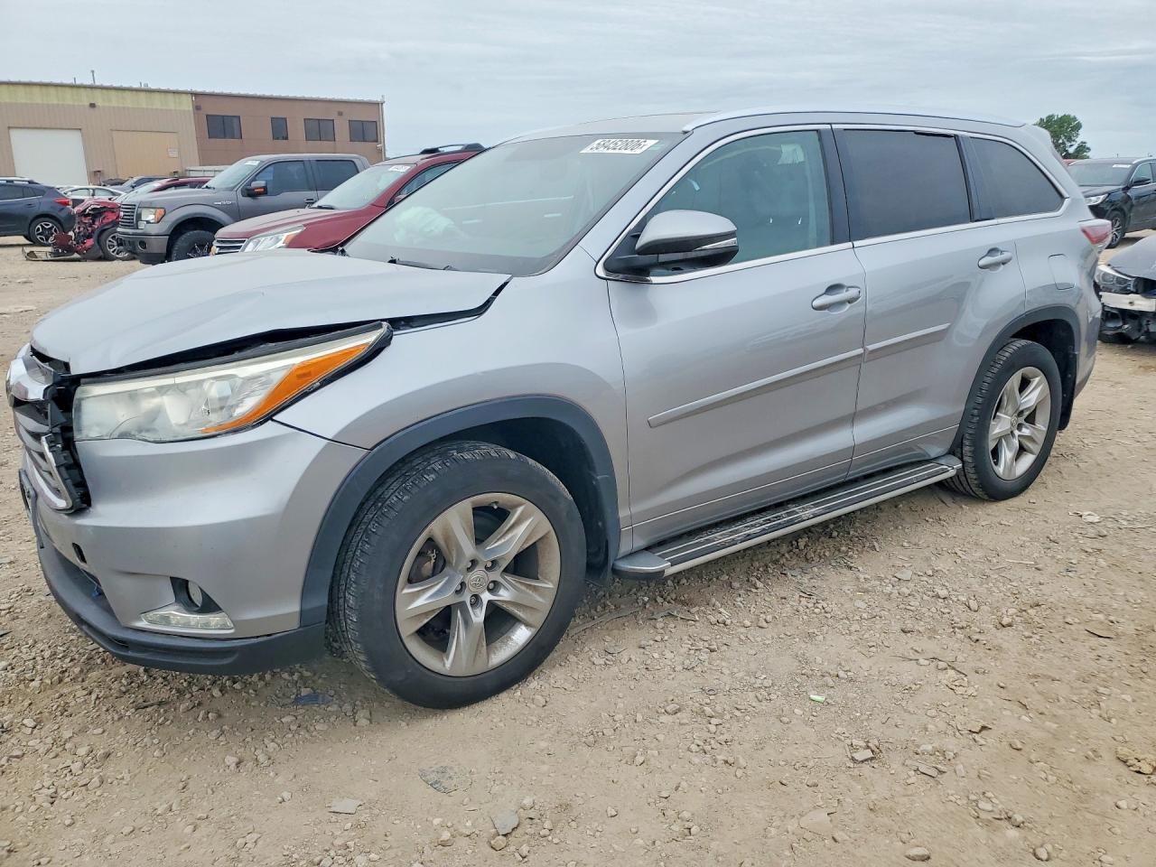 2015 TOYOTA HIGHLANDER