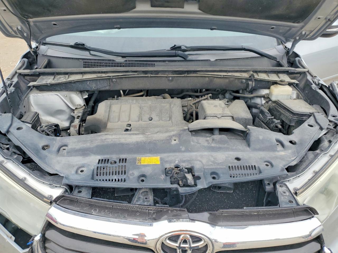 5TDDKRFH9FS222068 · 2015 TOYOTA HIGHLANDER · 12/13