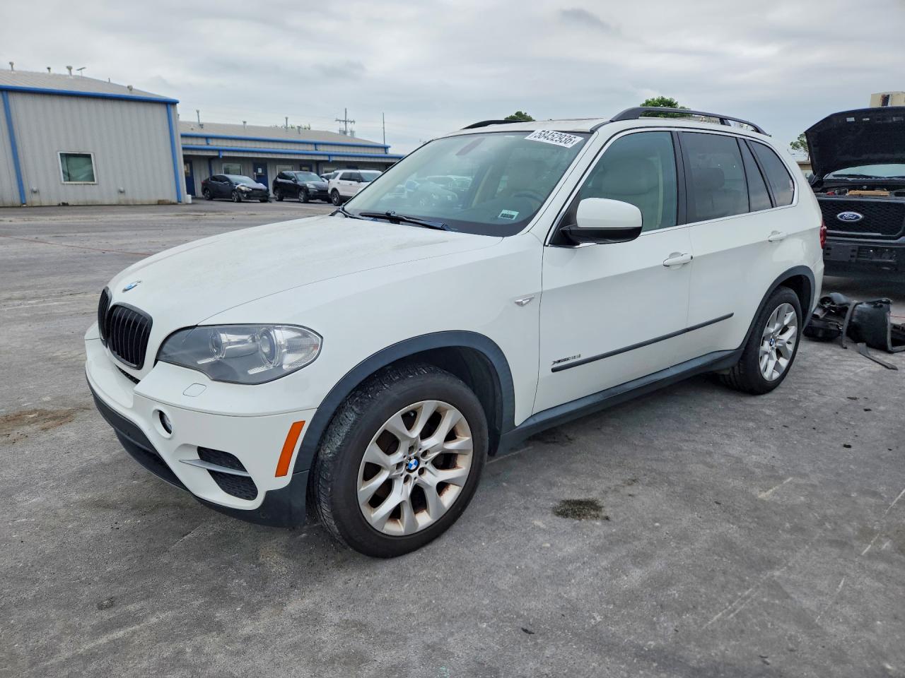 5UXZV4C56DL993319 · 2013 BMW X5