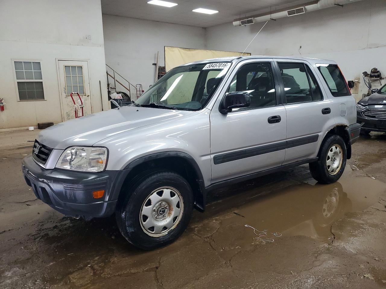 JHLRD18461S020447 · 2001 HONDA CR-V