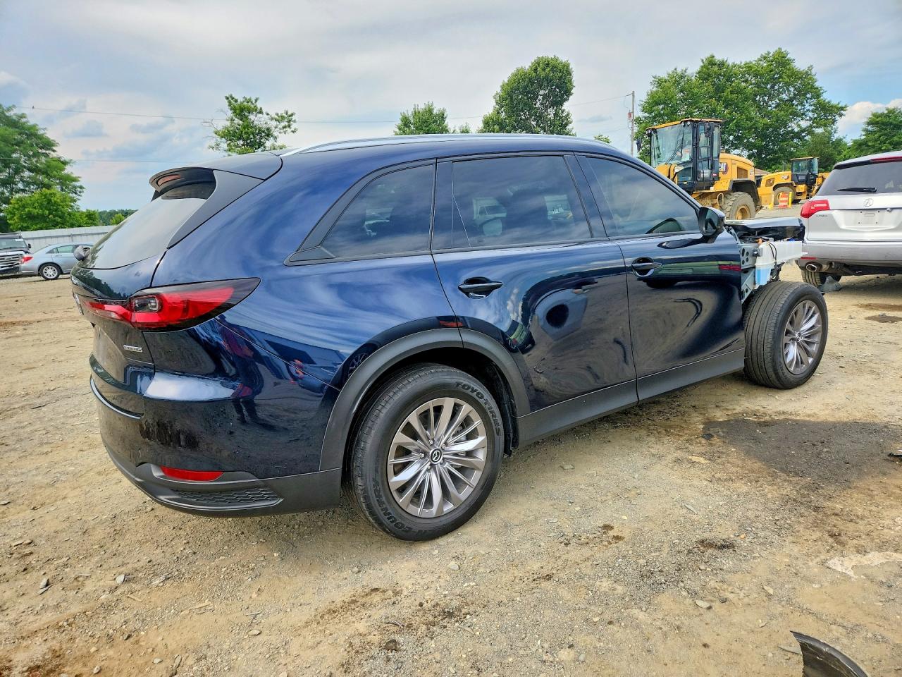 JM3KKBHD2R1174611 · 2024 MAZDA CX-90 · 3/13
