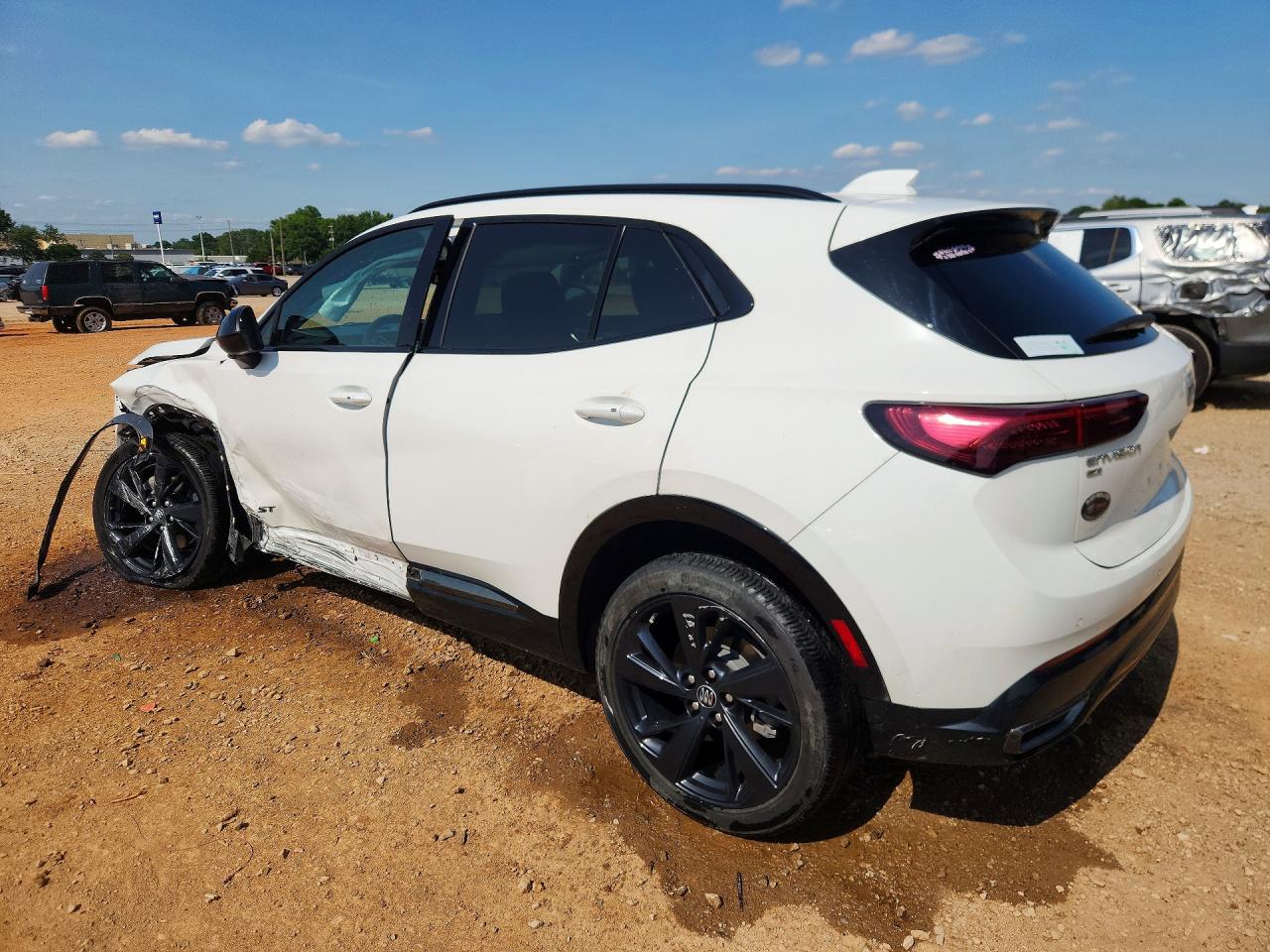 LRBFZPE46RD048580 · 2024 BUICK ENVISION · 2/14