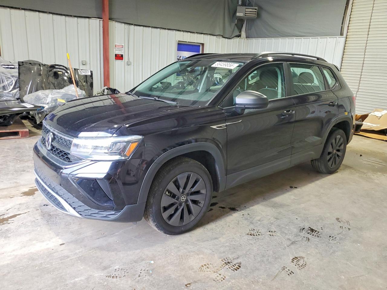 3VVCX7B20NM095780 · 2022 VOLKSWAGEN TAOS