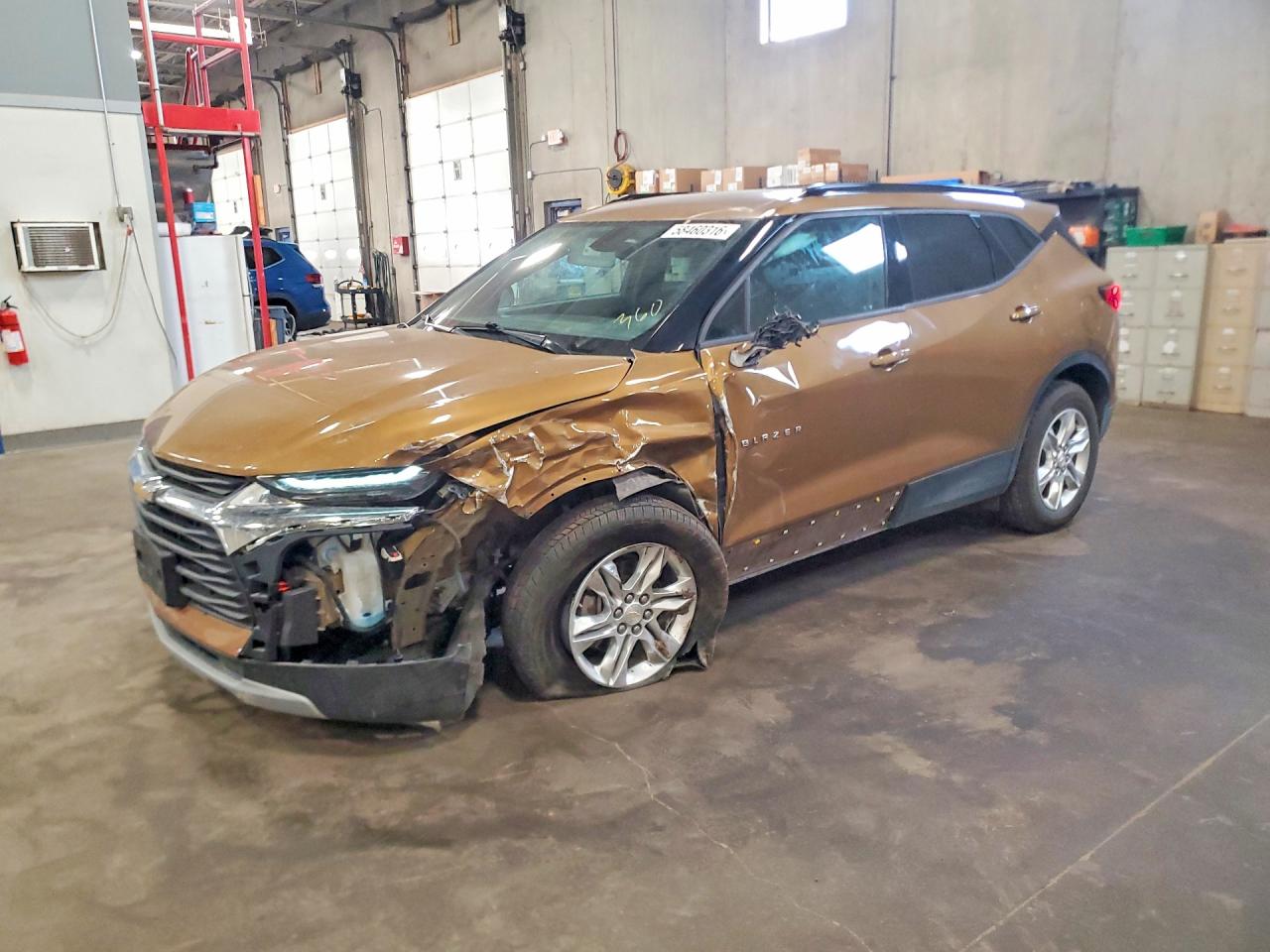 3GNKBDRS5KS698199 · 2019 CHEVROLET BLAZER