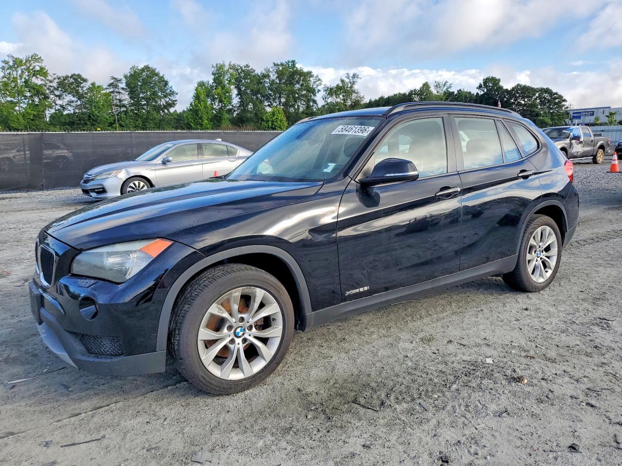 WBAVL1C51EVY10755 · 2014 BMW X1