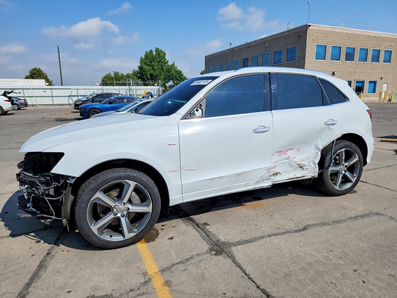 WA1D7AFP8GA099284 · 2016 AUDI Q5