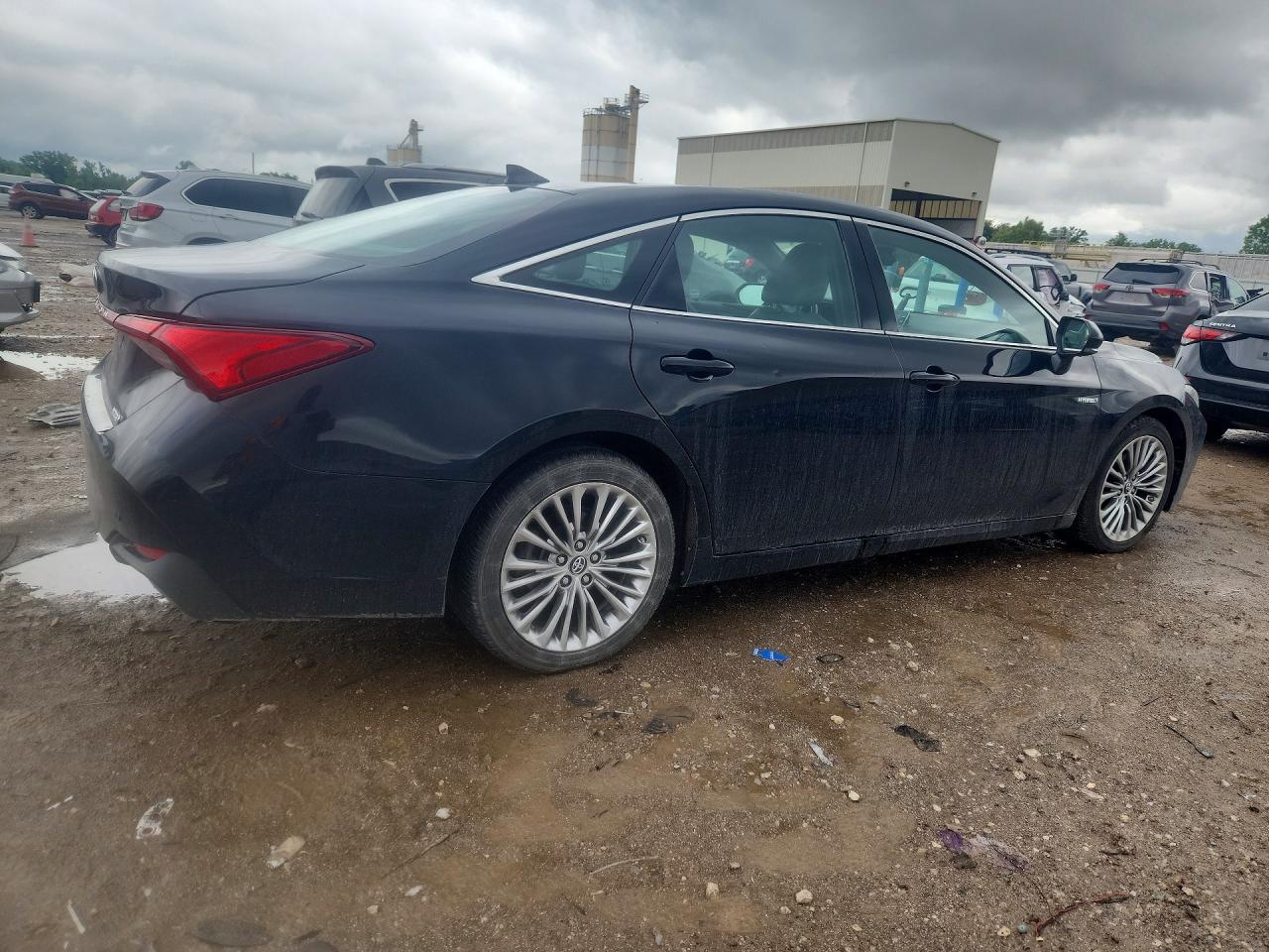 4T1B21FB7KU007939 · 2019 TOYOTA AVALON HYBRID · 3/12