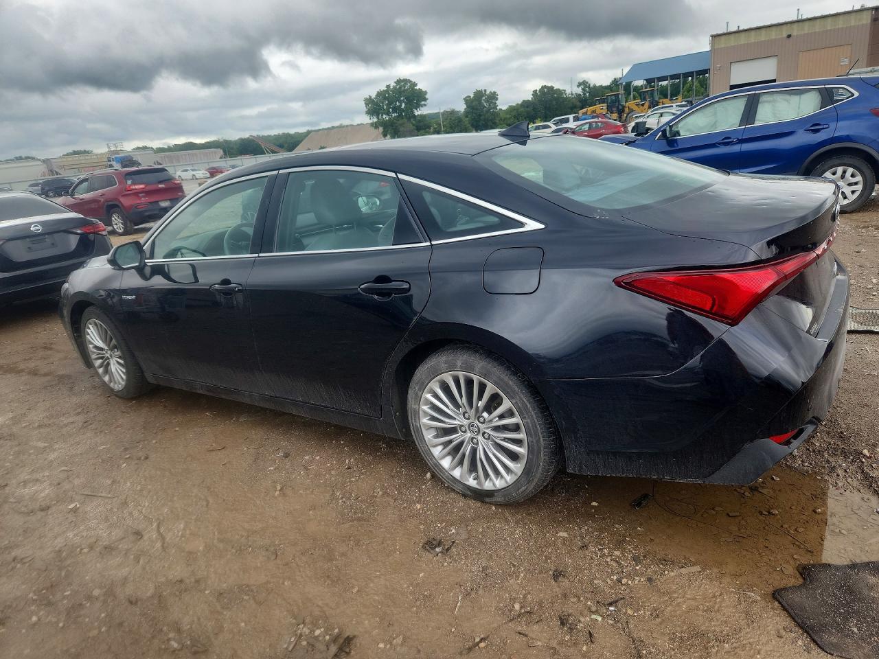 4T1B21FB7KU007939 · 2019 TOYOTA AVALON HYBRID · 2/12