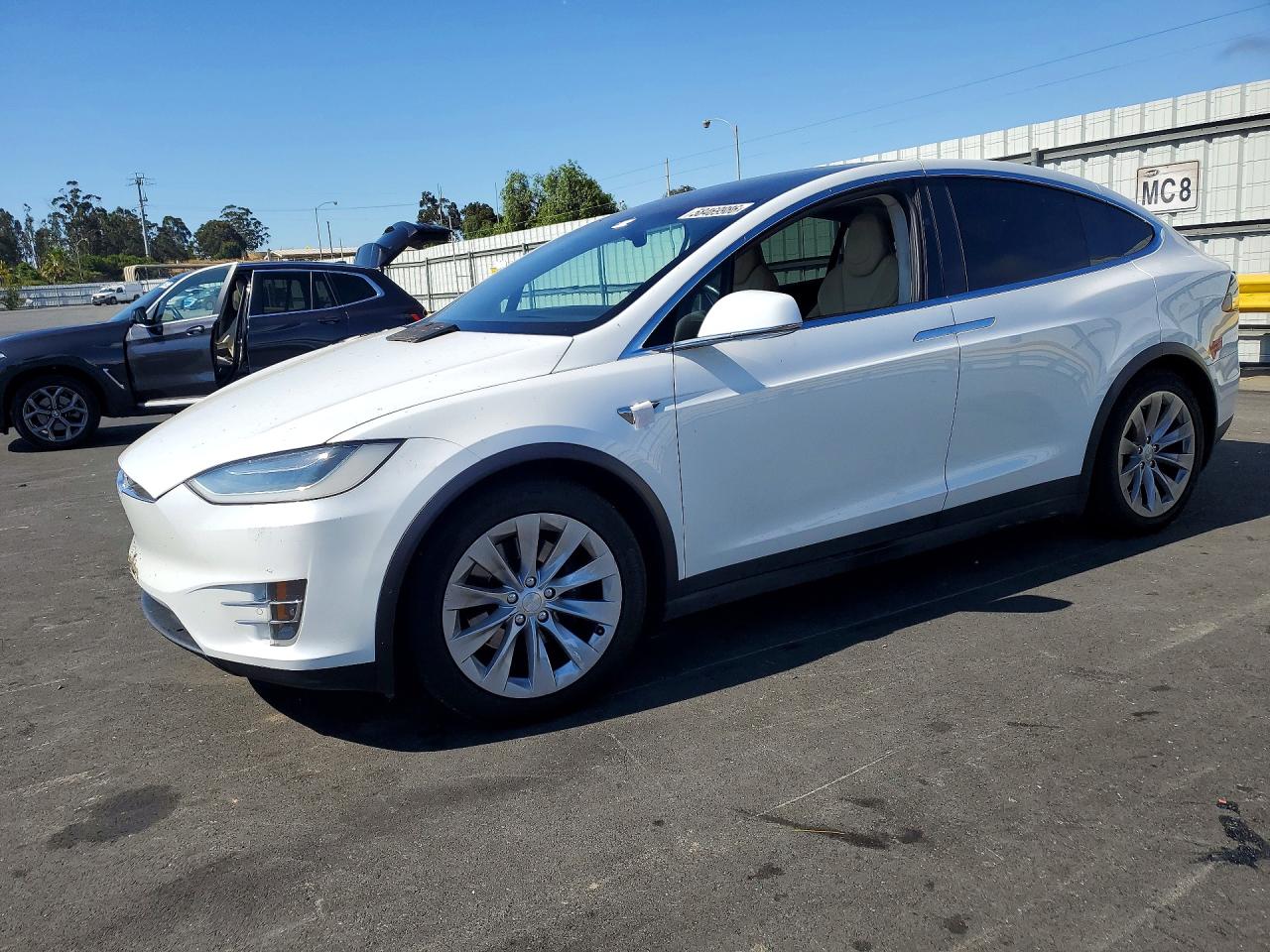 5YJXCBE2XHF035119 · 2017 TESLA MODEL X