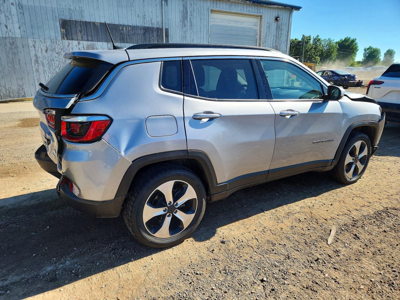 3C4NJDBB3HT655941 · 2017 JEEP COMPASS · 3/13