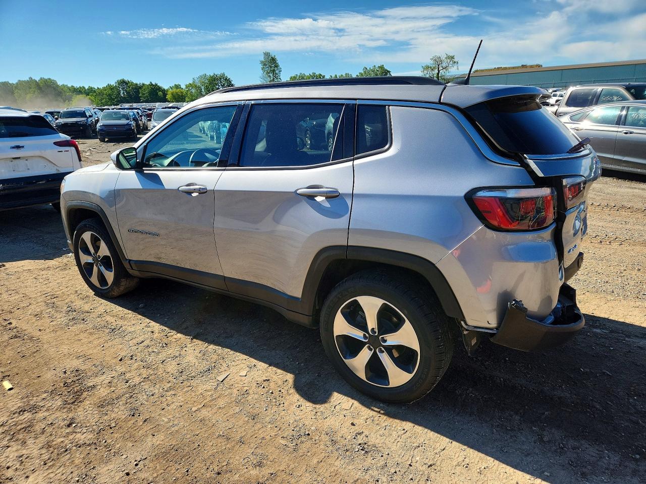 3C4NJDBB3HT655941 · 2017 JEEP COMPASS · 2/13
