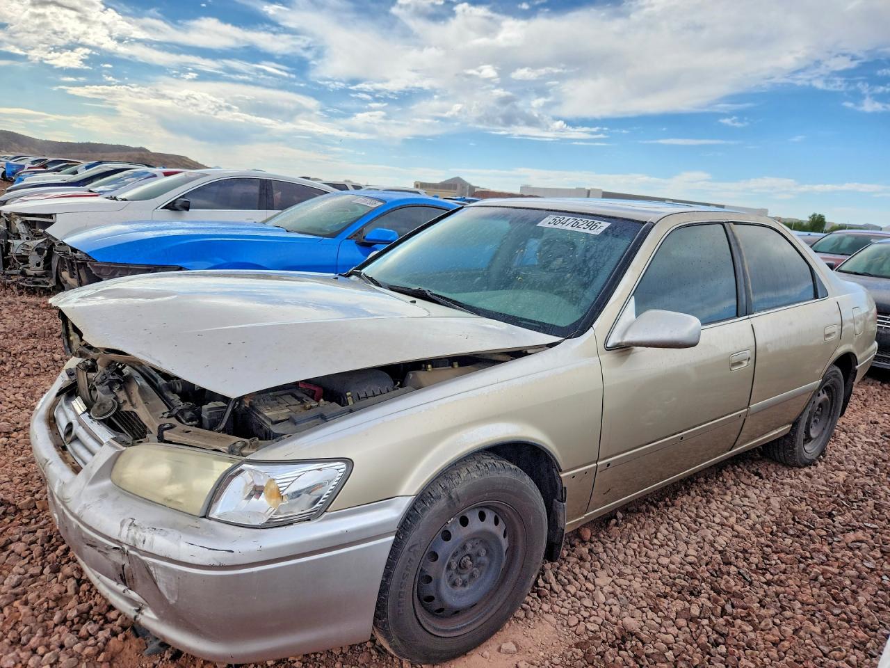 JT2BG22K9Y0435215 · 2000 TOYOTA CAMRY