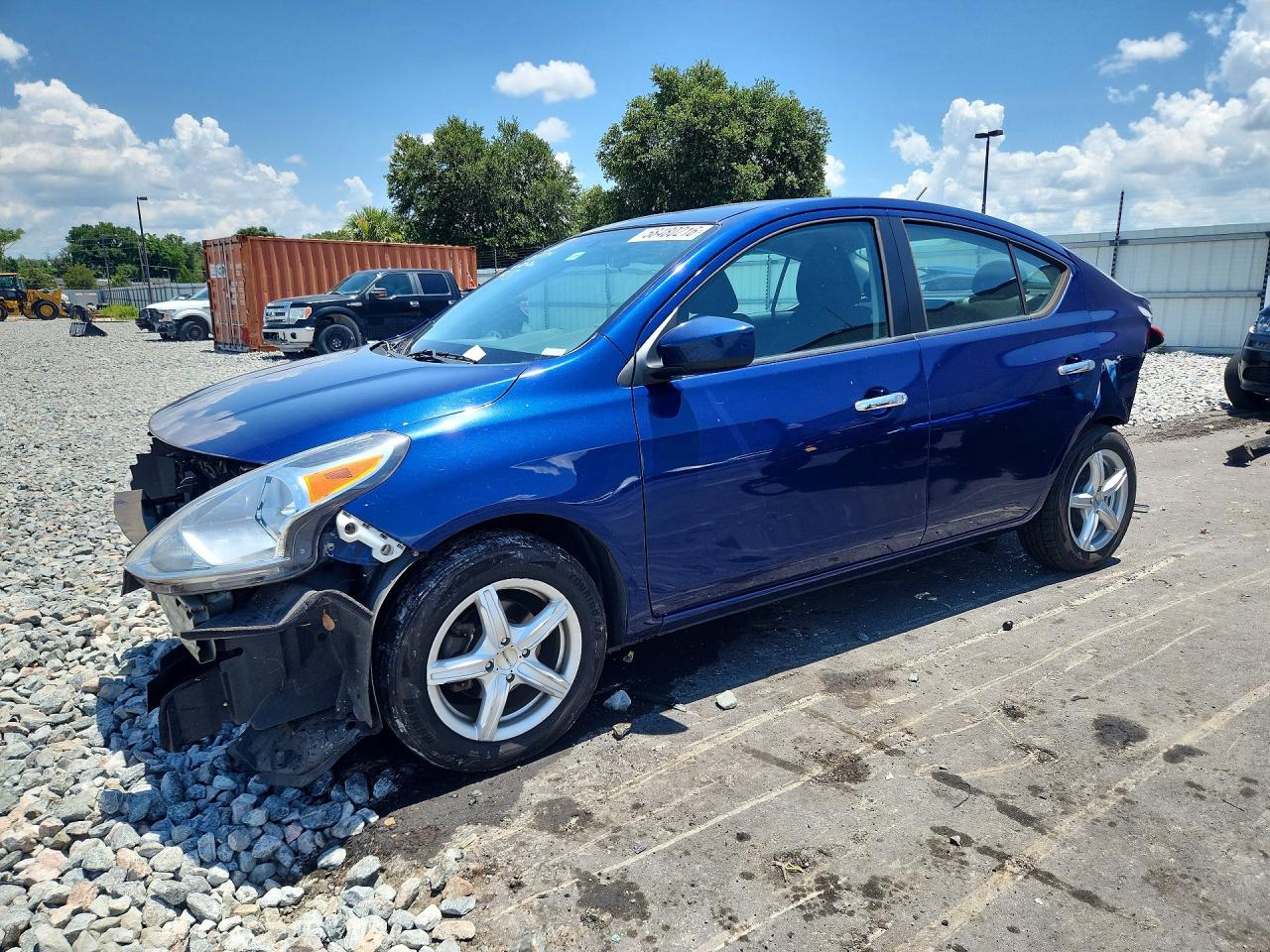3N1CN7AP9KL815535 · 2019 NISSAN VERSA