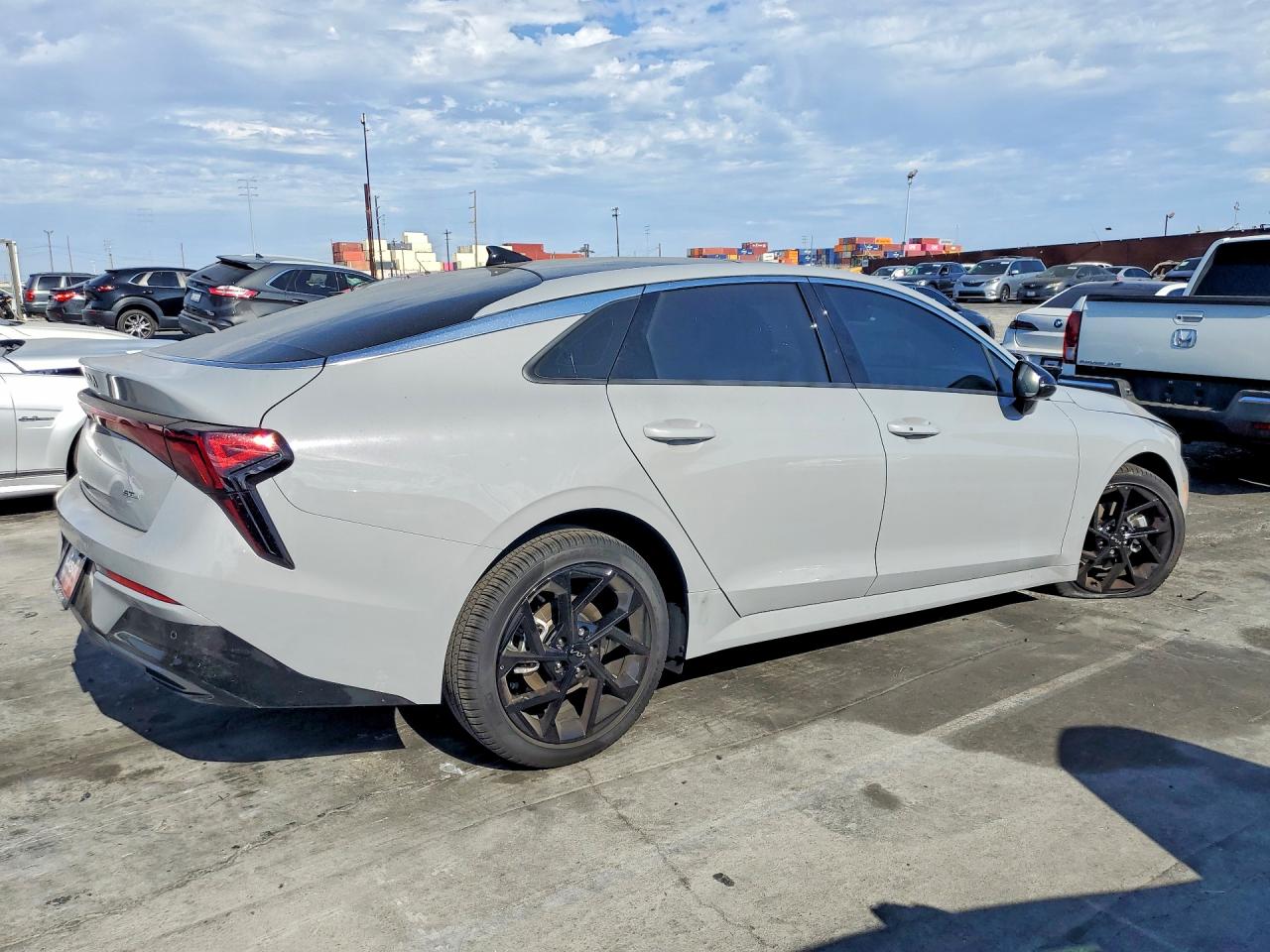 KNAG64J74T5470276 · 2026 KIA K5 · 3/12