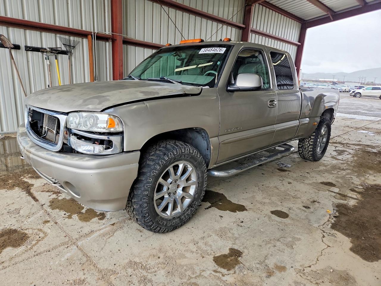 2GTFK69U121324725 · 2002 GMC SIERRA