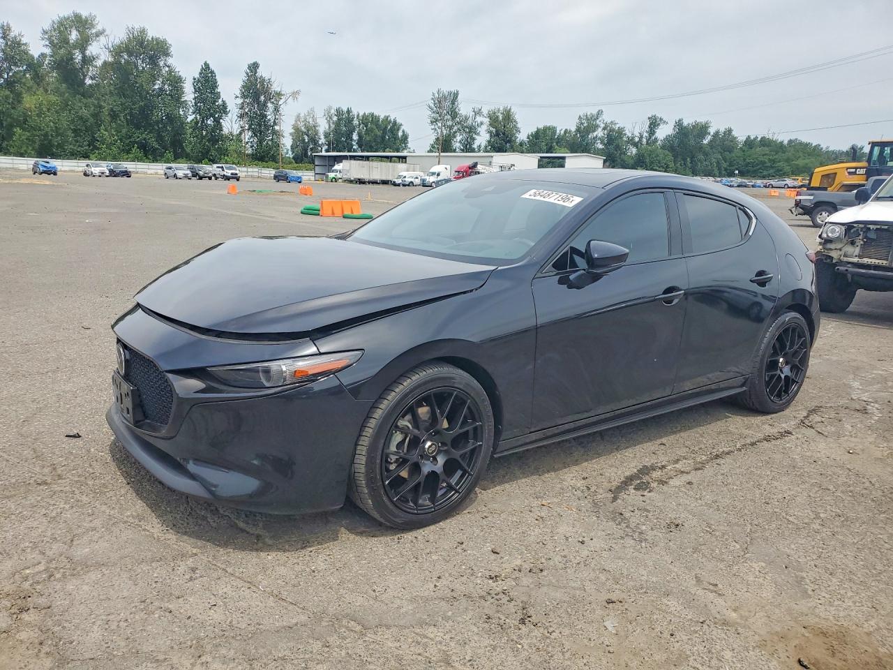JM1BPBNM2L1172833 · 2020 MAZDA 3