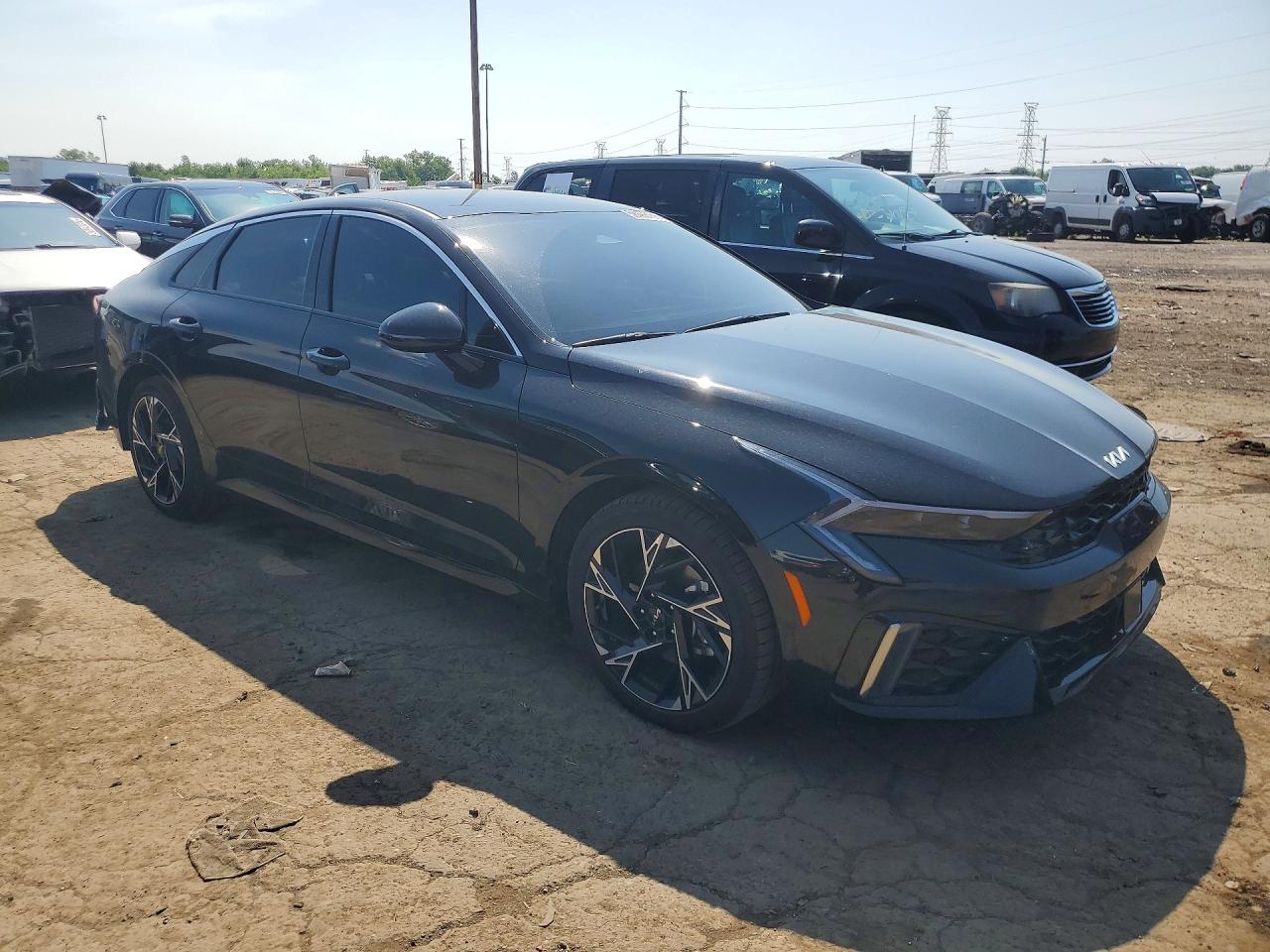 KNAG64J74S5352937 · 2025 KIA K5 · 4/12