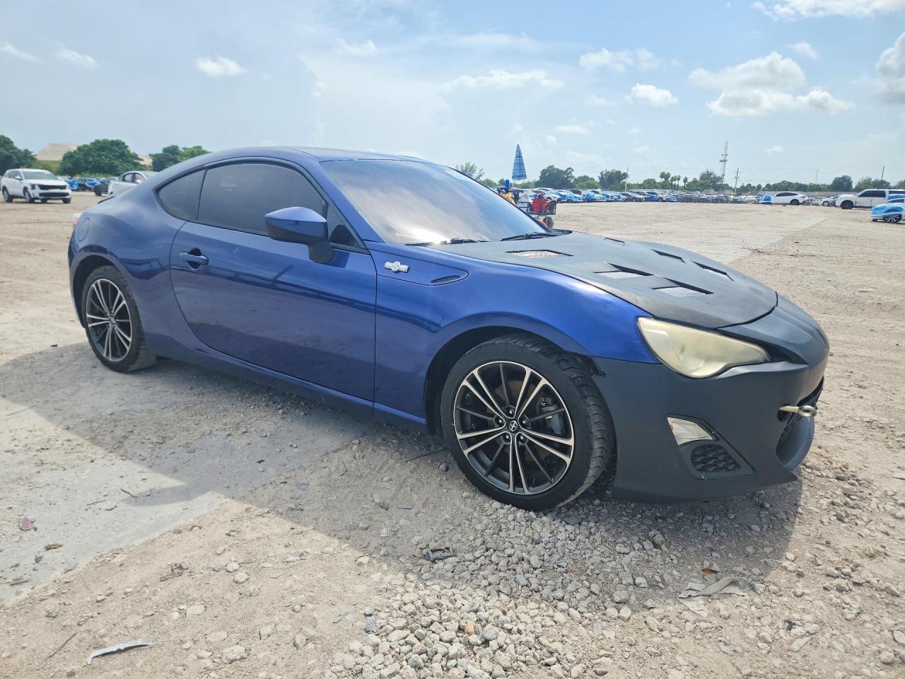 JF1ZNAA15D2732260 · 2013 SCION FR-S · 4/12