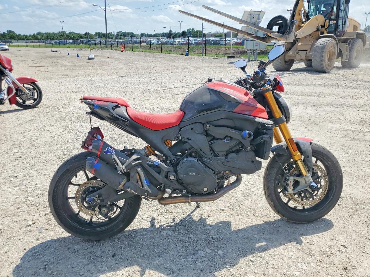 ZDMMAMDT7SB010496 · 2025 DUCATI MONSTER