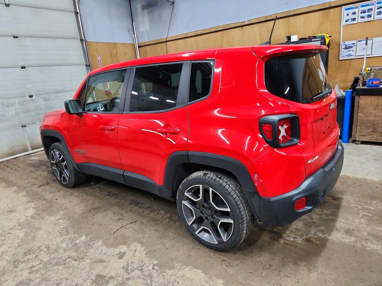 ZACNJDAB1MPM22382 · 2021 JEEP RENEGADE · 2/13