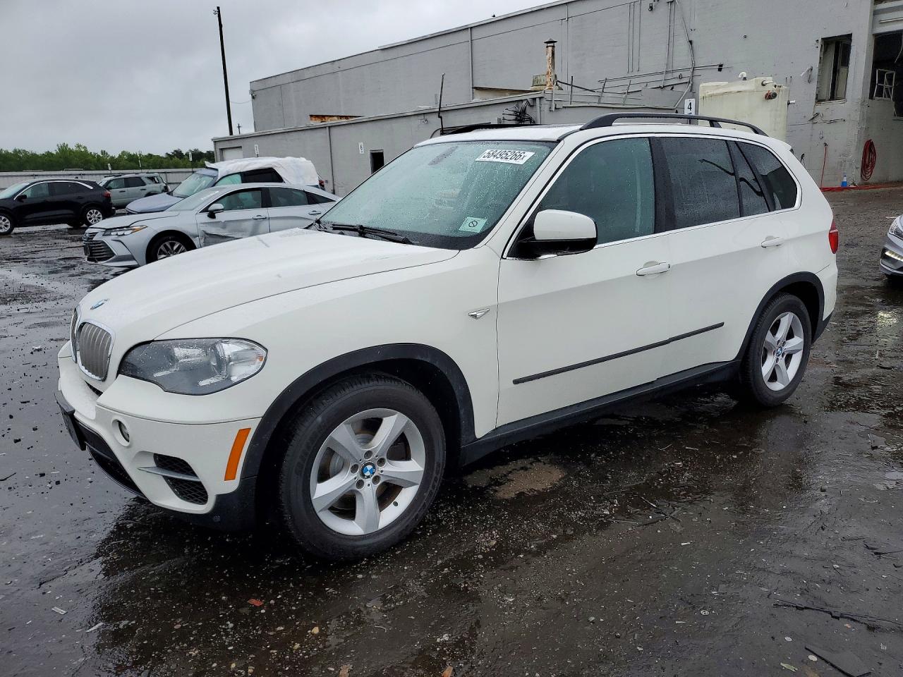 5UXZV8C51CL422729 · 2012 BMW X5