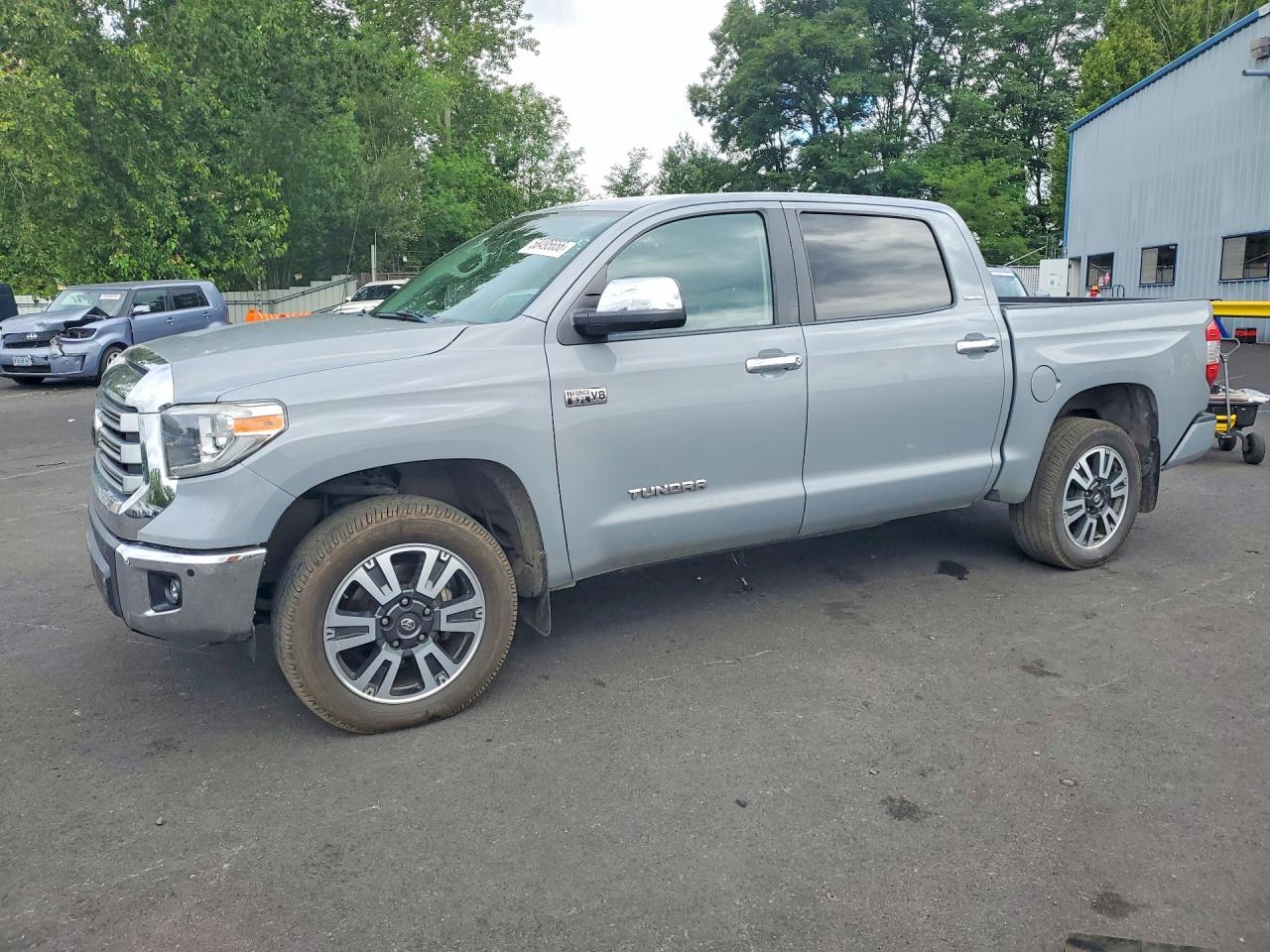 5TFHY5F14JX729782 · 2018 TOYOTA TUNDRA