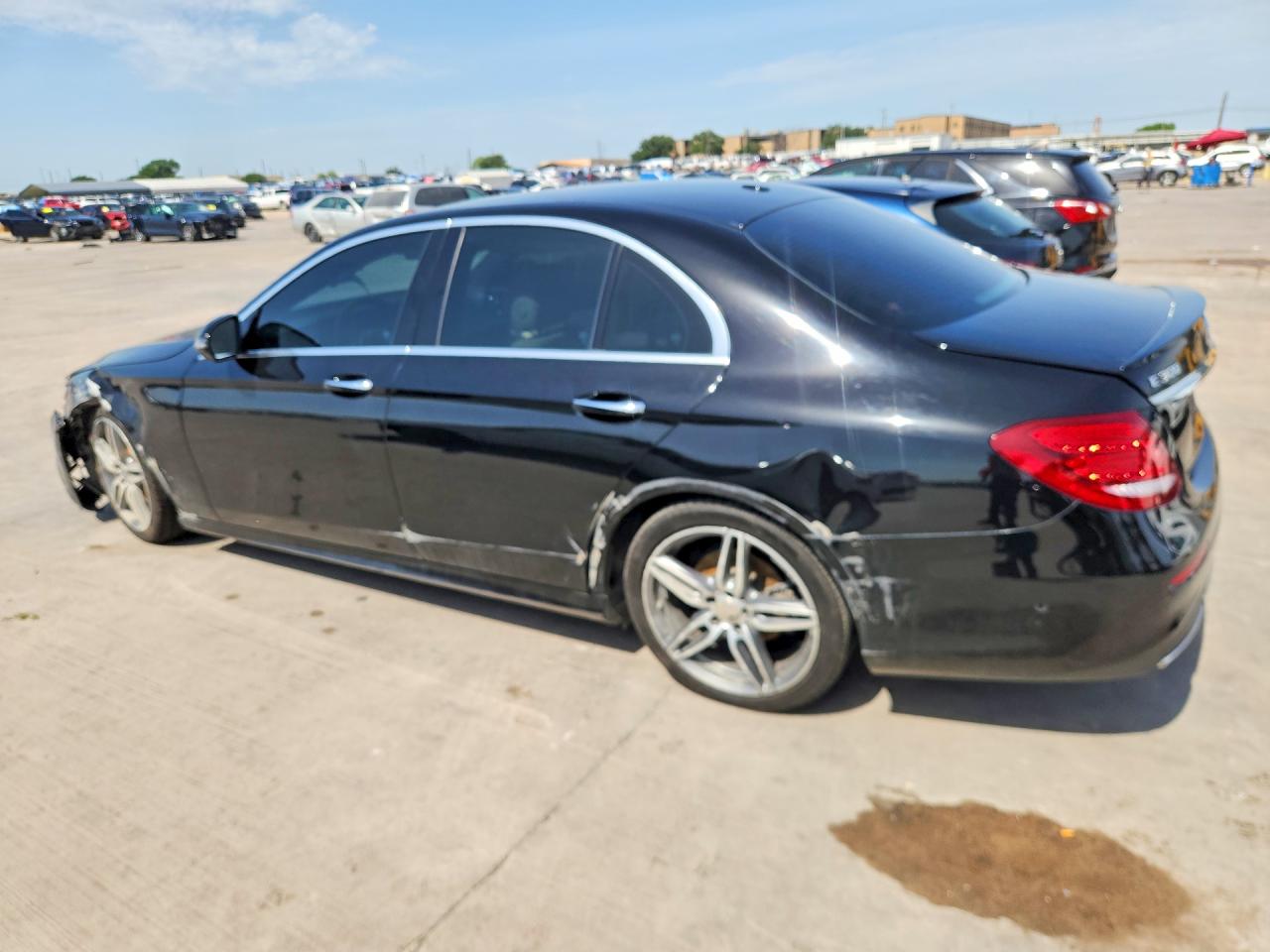 WDDZF4JB9KA563953 · 2019 MERCEDES-BENZ E · 2/12