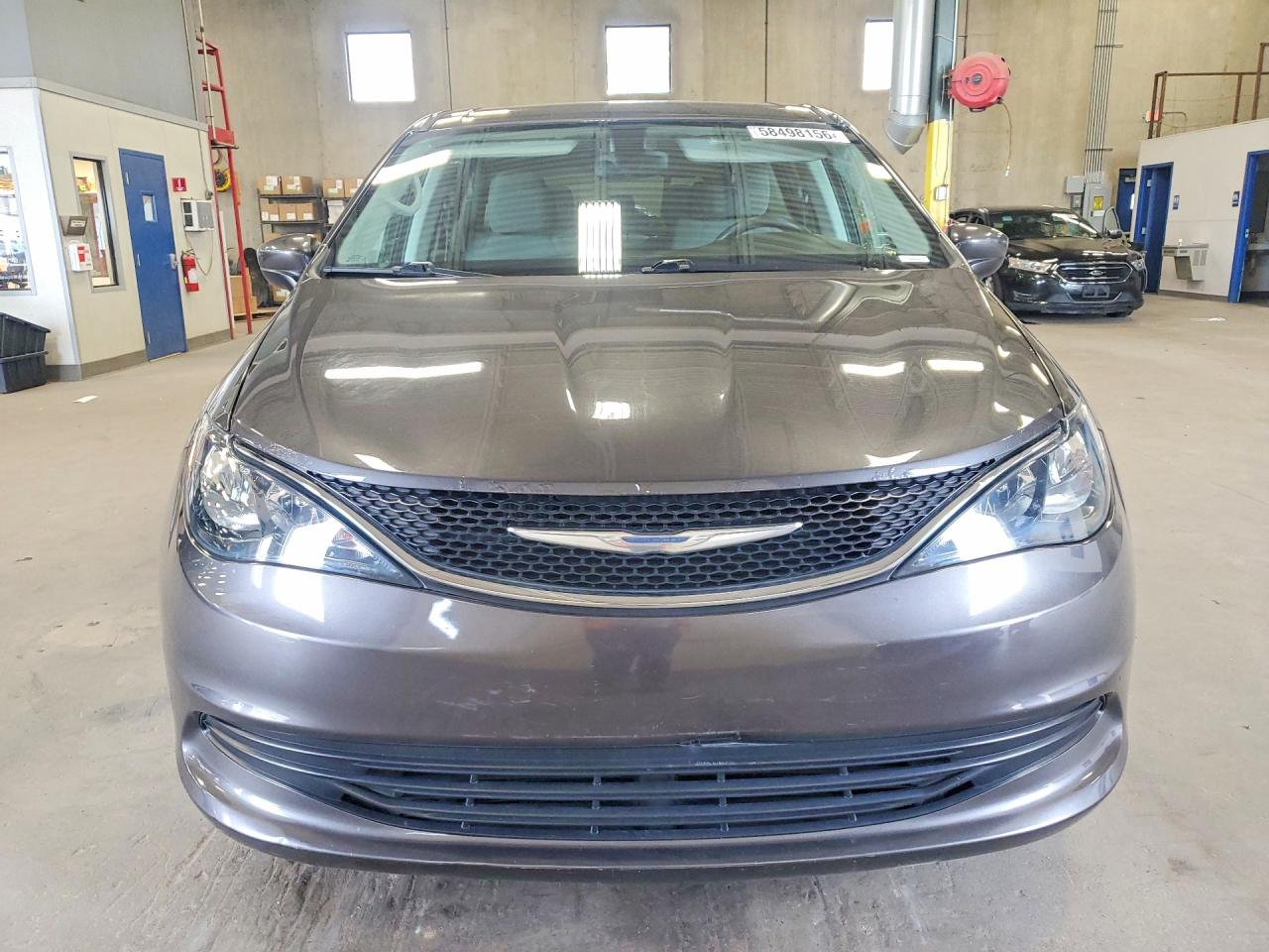 2C4RC1DG9HR725688 · 2017 CHRYSLER PACIFICA · 5/13