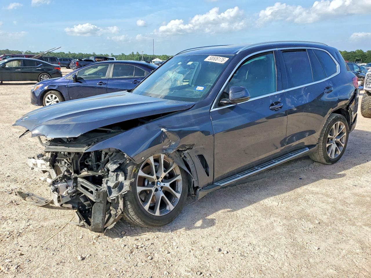 5UXCR6C58KLL00723 · 2019 BMW X5