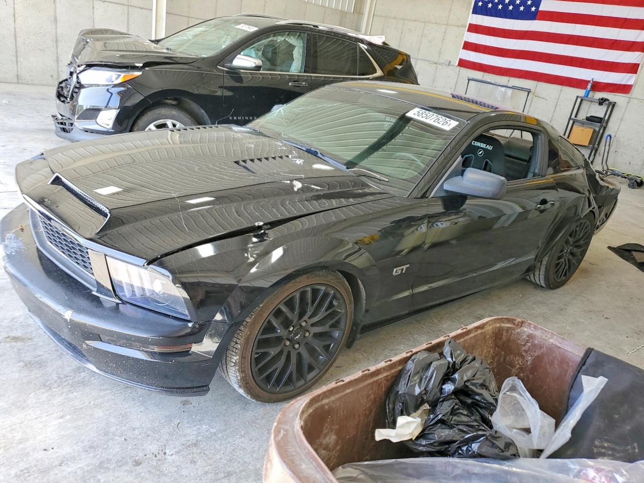 1ZVFT82H655158739 · 2005 FORD MUSTANG