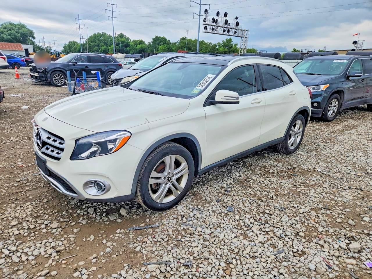 WDCTG4EB2JJ436493 · 2018 MERCEDES-BENZ GLA