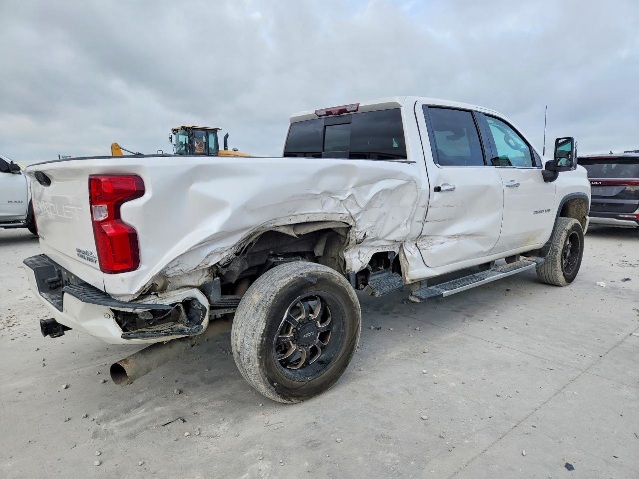 1GC4YREYXLF252966 · 2020 CHEVROLET SILVERADO · 3/13