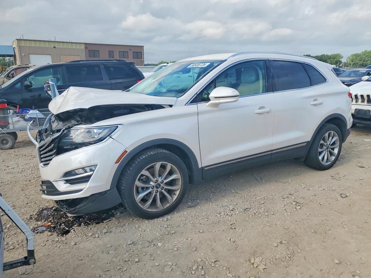 5LMCJ2D98JUL20734 · 2018 LINCOLN MKC