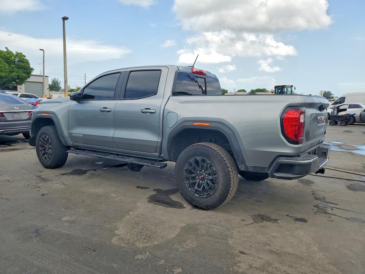 1GTP1BEK6T1164577 · 2026 GMC CANYON · 2/12