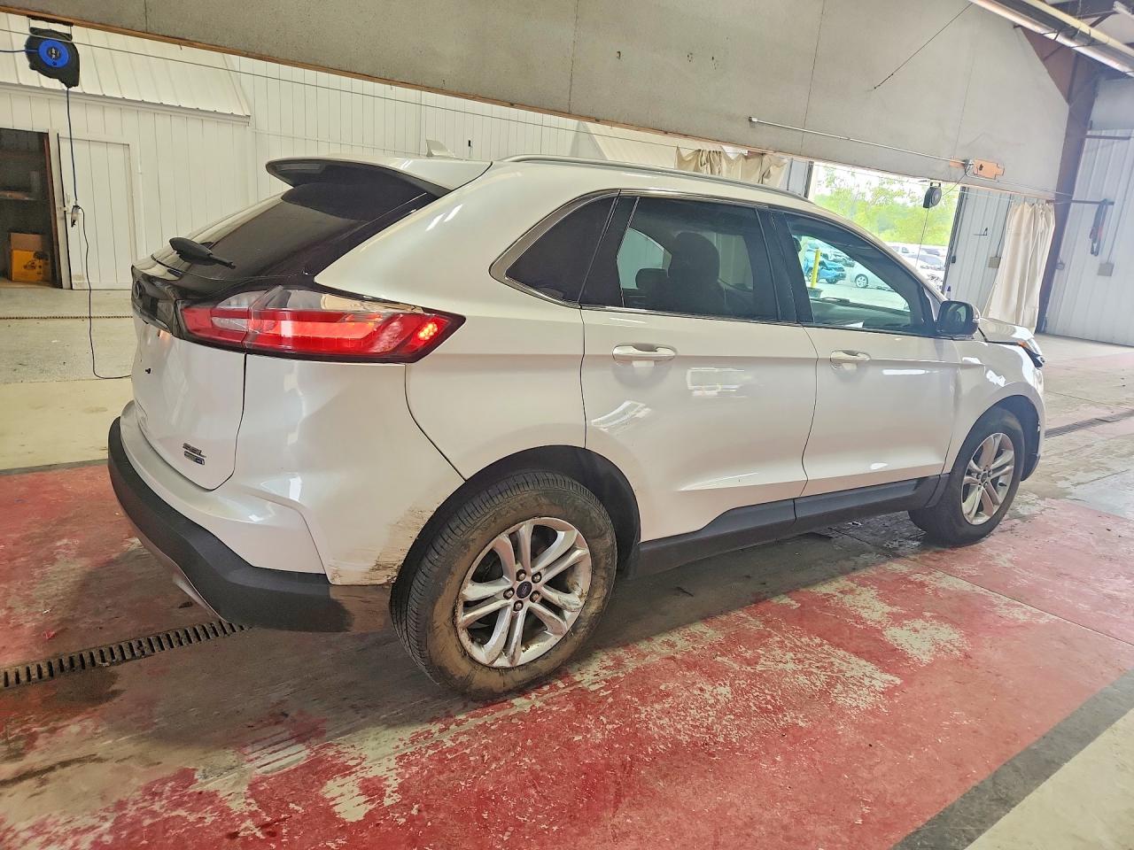 2FMPK4J90KBB45551 · 2019 FORD EDGE · 3/13