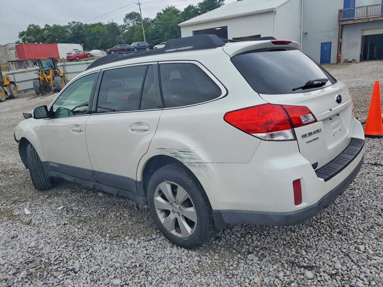 4S4BRCGC7A3344386 · 2010 SUBARU OUTBACK · 2/14