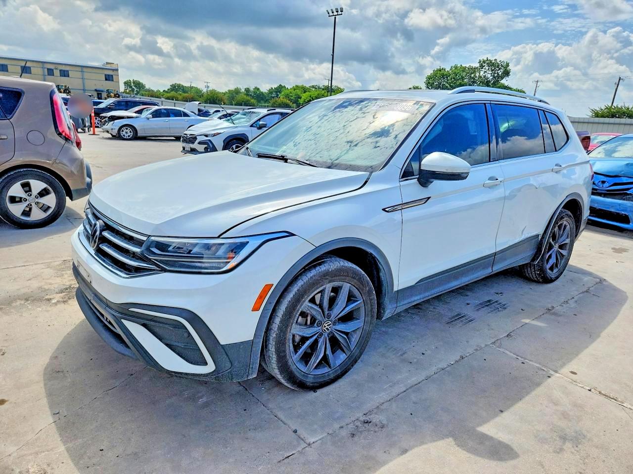 2022 VOLKSWAGEN TIGUAN