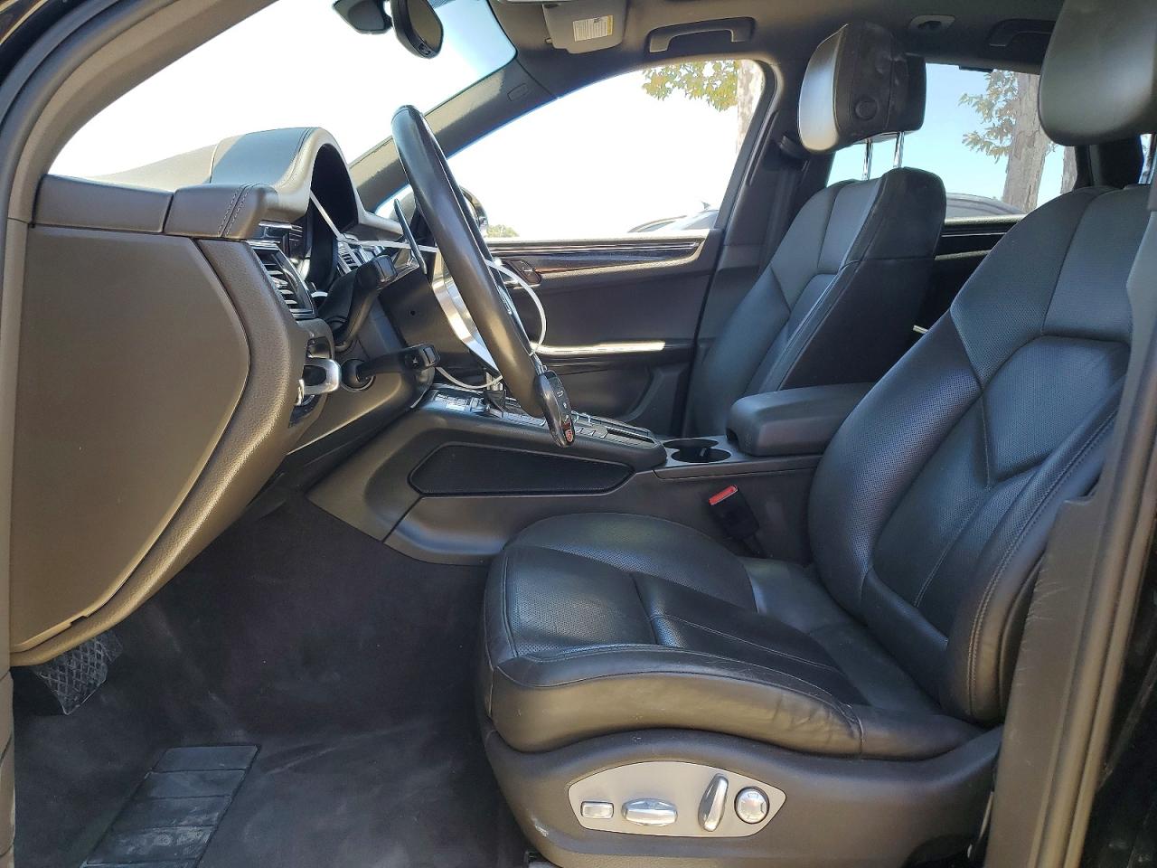 WP1AB2A50FLB72300 · 2015 PORSCHE MACAN · 7/14